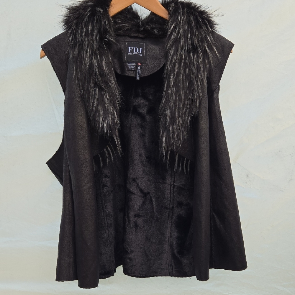 Women's Black Faux Fur Vest